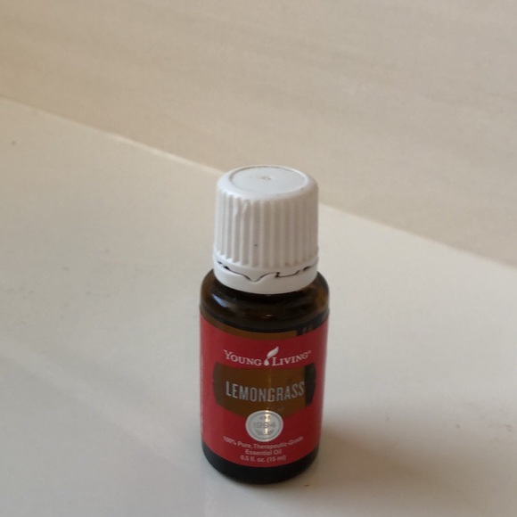 Bundle of Young Living Essential Oils - Picture 4 of 8